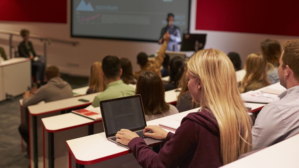 Coursera、Khan Academy
