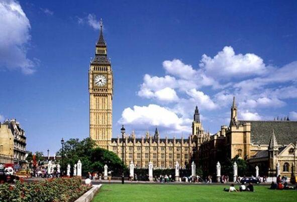 英国本科语言学补习