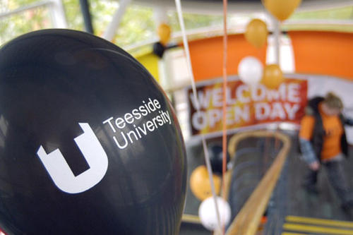 Teesside University作业辅导：视觉传播学习方法