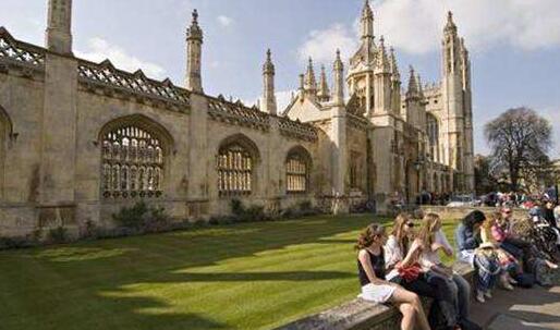英国大学课业补习：英国大学上课模式都有哪些？