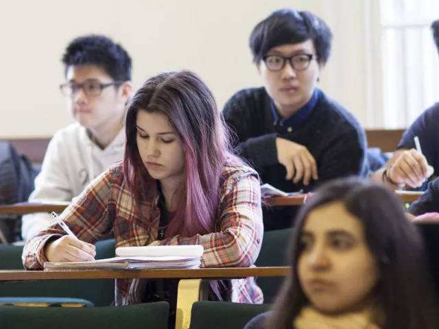英国本科预科留学
