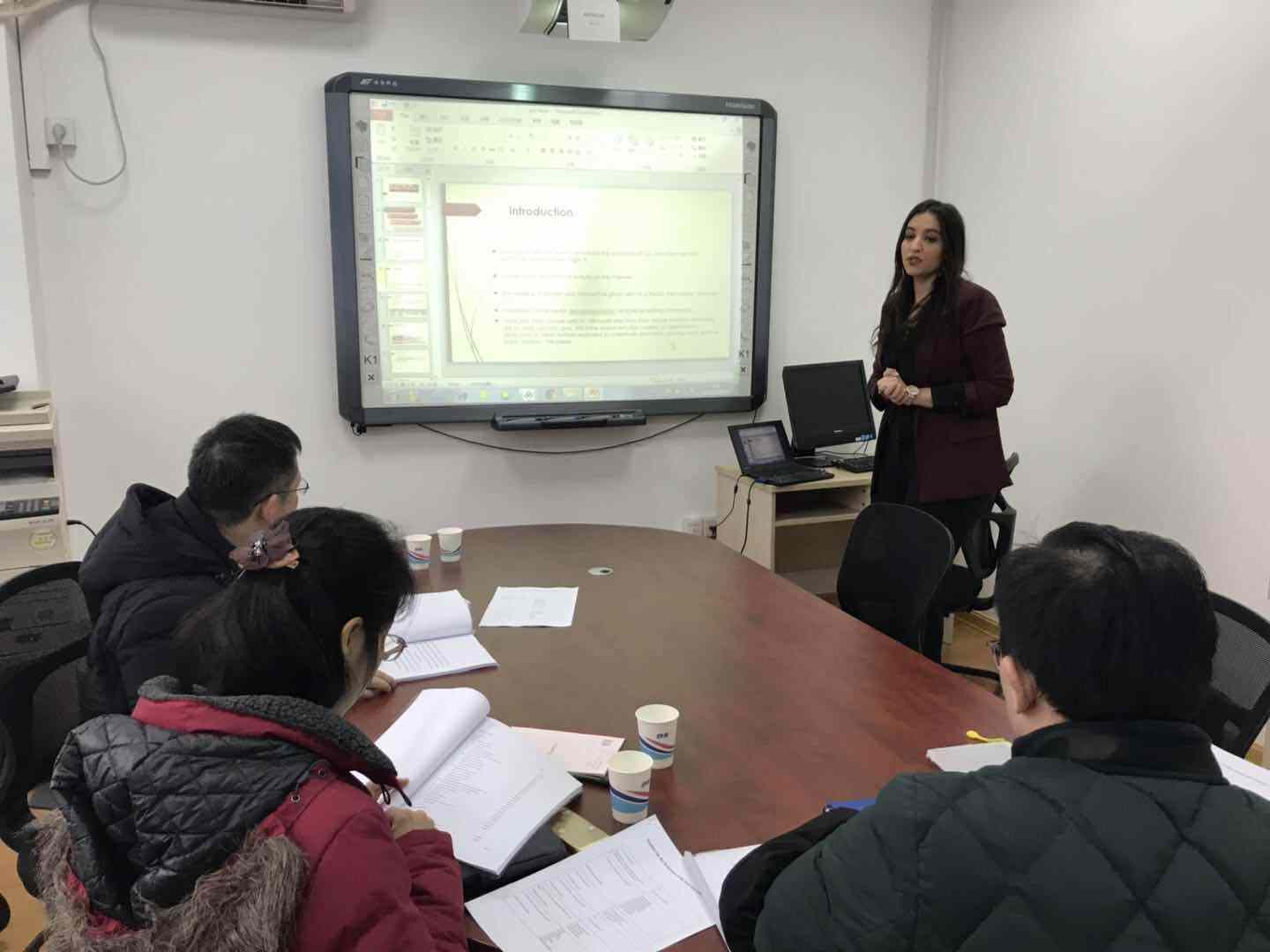 金融学留学生毕业论文选题中存在的问题有哪些？