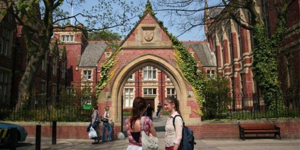 University of leeds研究生accounting and finance利兹大学会计与金融专业研究生补习