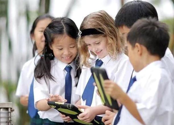 高中生怎样出国留学？