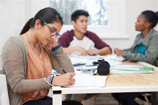 如何应对哥伦比亚大学入学面试中的即兴问题