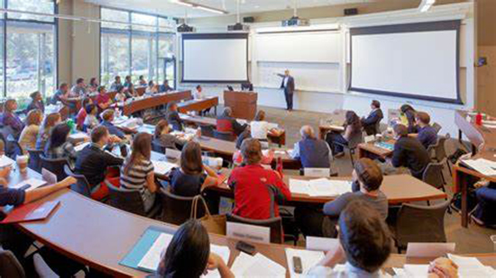 留学生如何选择合适的法学课程？
