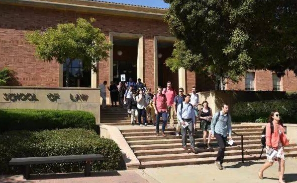 加州大学洛杉矶分校入学笔面试如何展示个人优势？