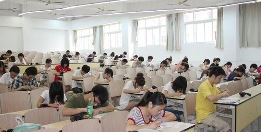 DET考试好考吗?国外有哪些大学接受DET成绩?