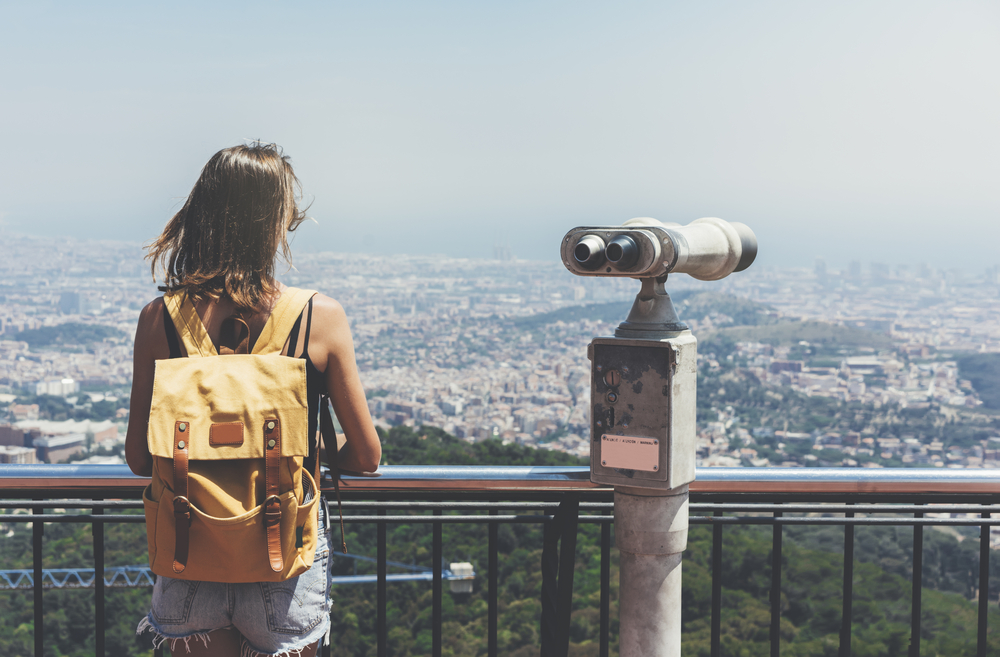 教育部：留学回国人数占同期出国留学人数比例超8成