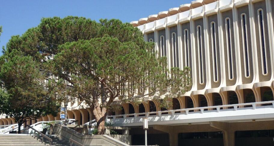 加州大学欧文分校University of California Irvine课业辅导