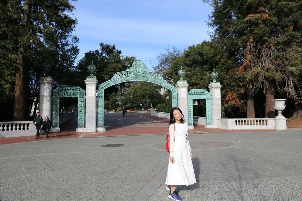 美国伯克利大学econ专业课和media专业课辅导