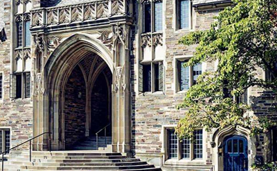 美国东北大学新闻专业硕士课程难度大吗？